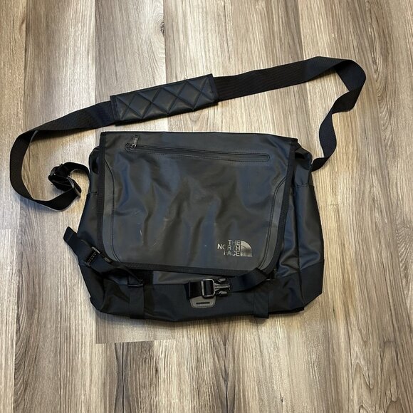 North Face Messenger Bag Mens Black Shoulder Strap Polyester Nylon